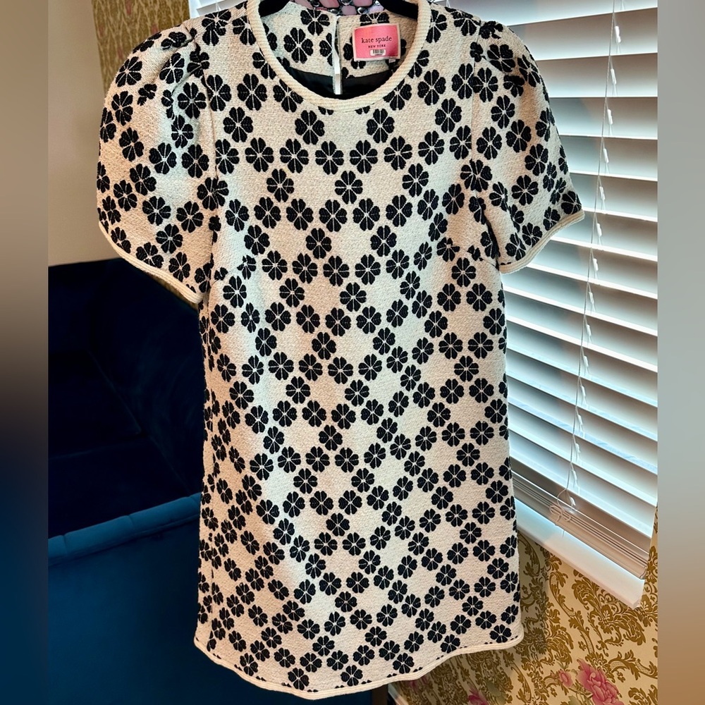 Kate Spade, never worn, side zipper, heavy fabric (wrinkle resistant).